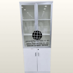 Armário de madeira com design funcional e elegante, ideal para diferentes ambientes.